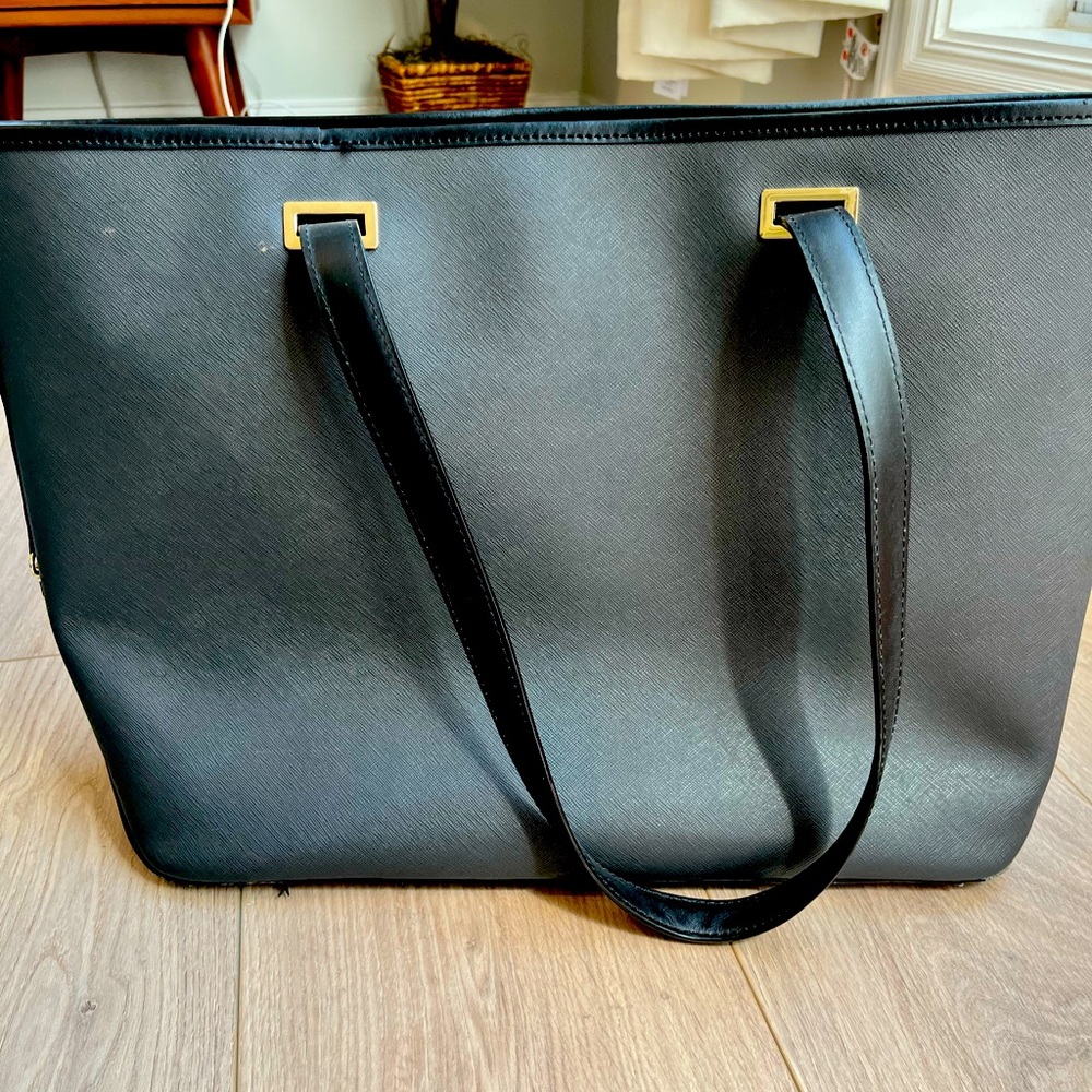Lo & Sons 13” Seville Tote & nylon travel cover